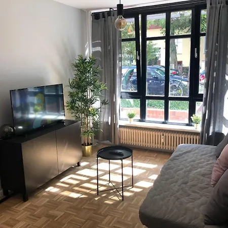 Duesseldorfer Str. 31a Apartment *